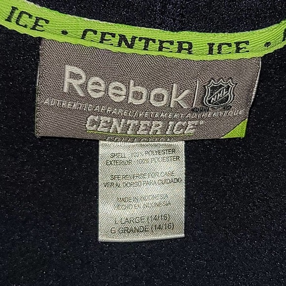 Kids Reebok Official Center Ice Washington Capitals Hooded Sweatshirt - Picture 5 of 5